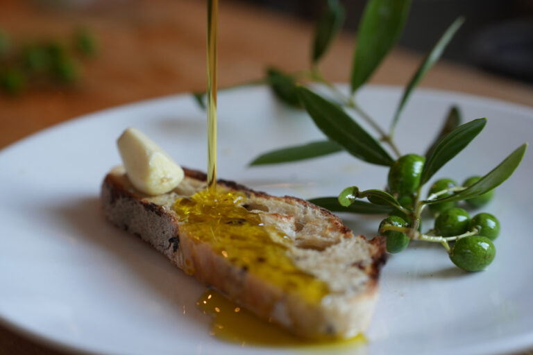 Dégustation d'huile d'olive & ateliers oléicole dans le Var